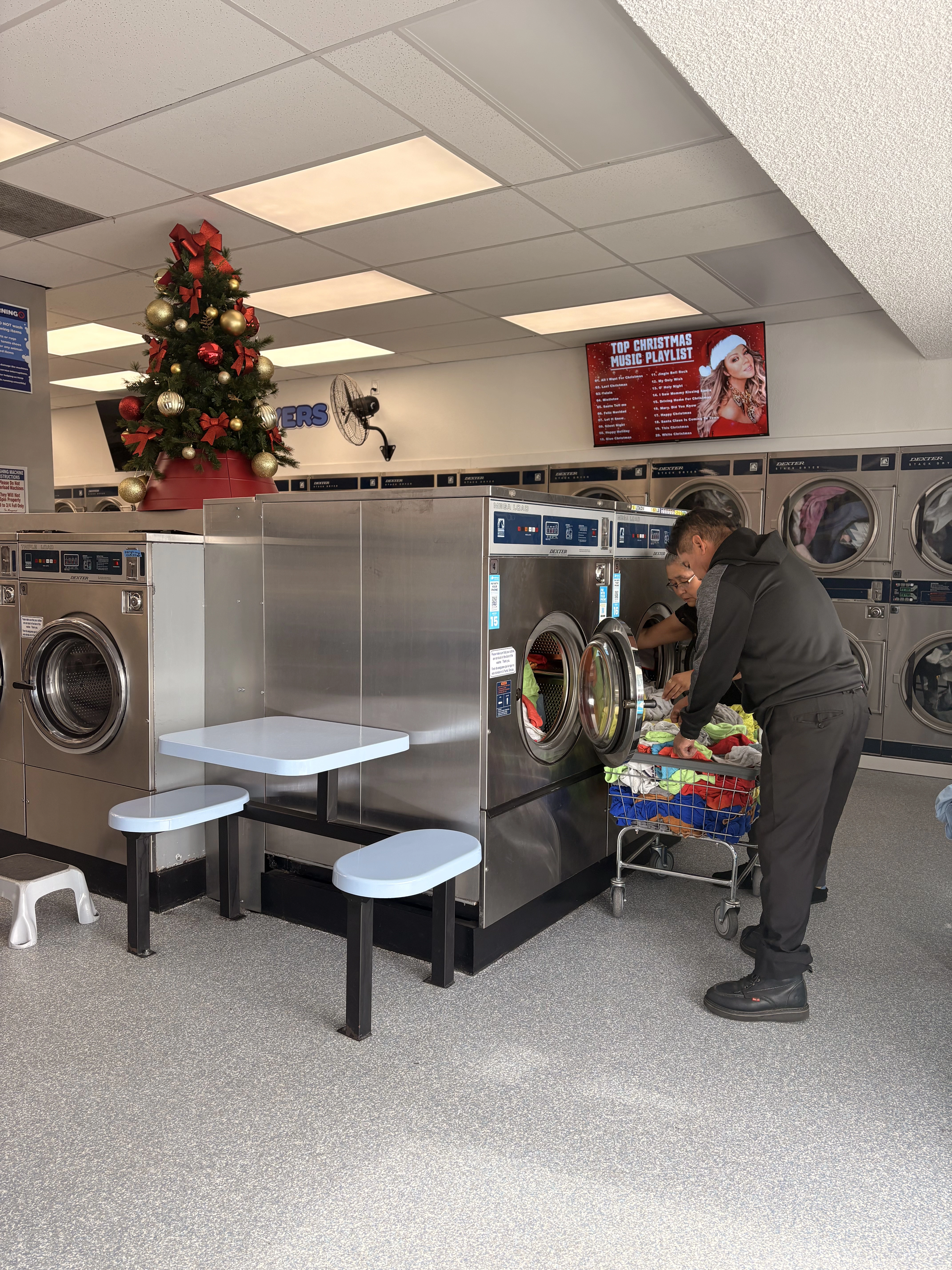 Laundry Services Laundromat Near Me Fullerton Ca Socal Oc (5)