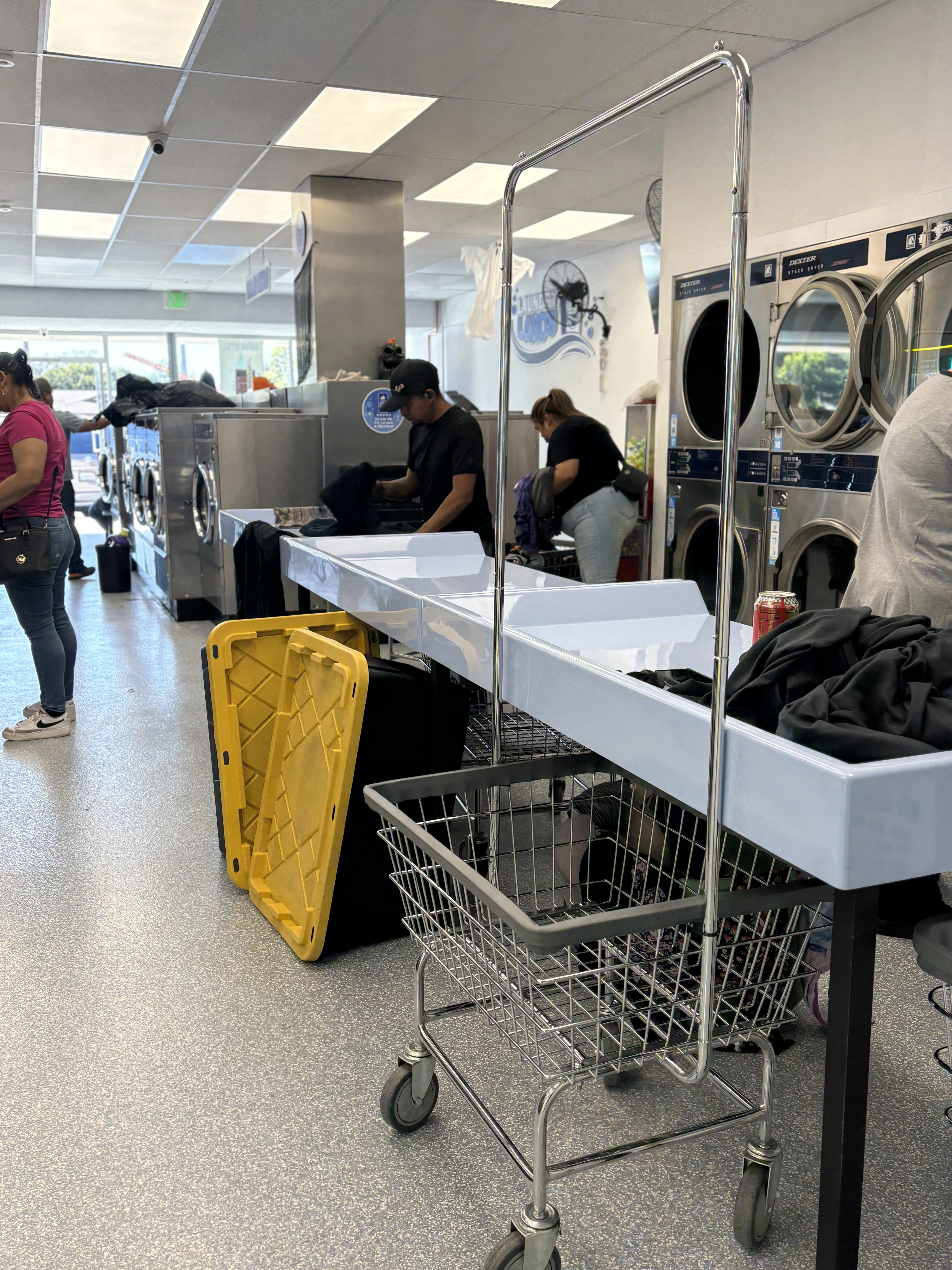 Laundry Services Laundromat Near Me Fullerton Ca Socal Oc (9)